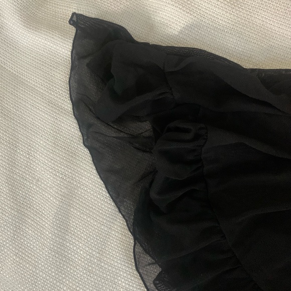 Victoria Secret - Picture 4 of 4